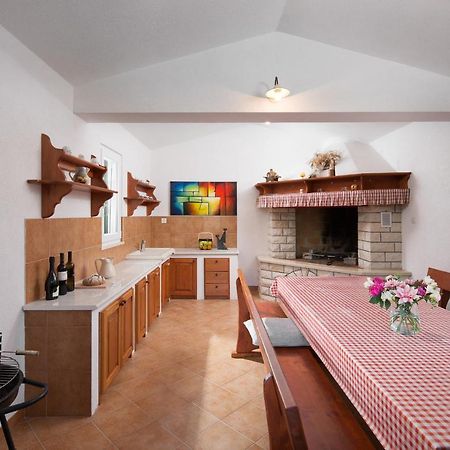 Villa Amaryllis Labin  Esterno foto