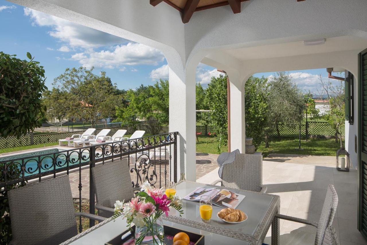 Villa Amaryllis Labin  Esterno foto