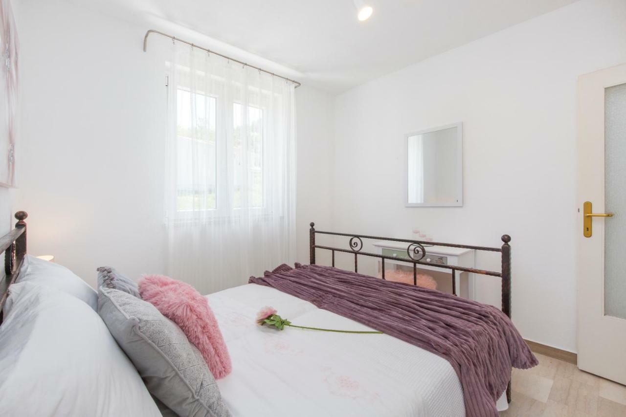 Villa Amaryllis Labin  Esterno foto